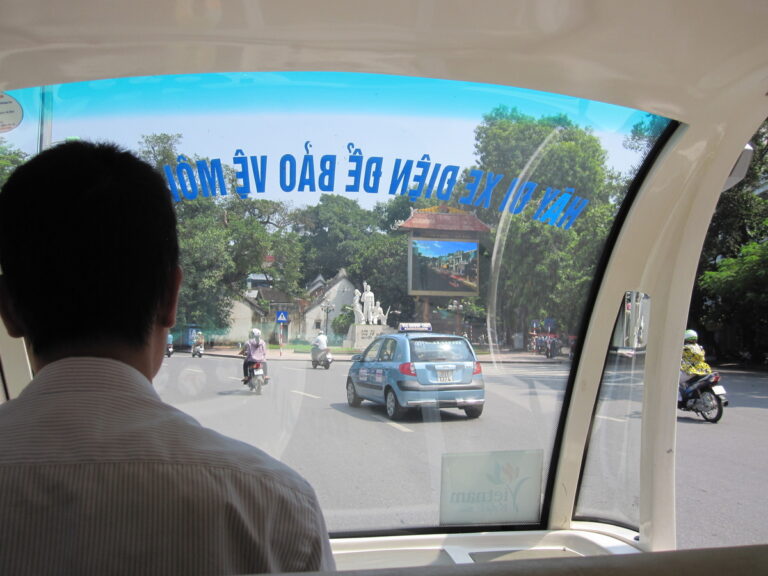 Sapa – Tam Coc, Day 1: Hanoi To Sapa